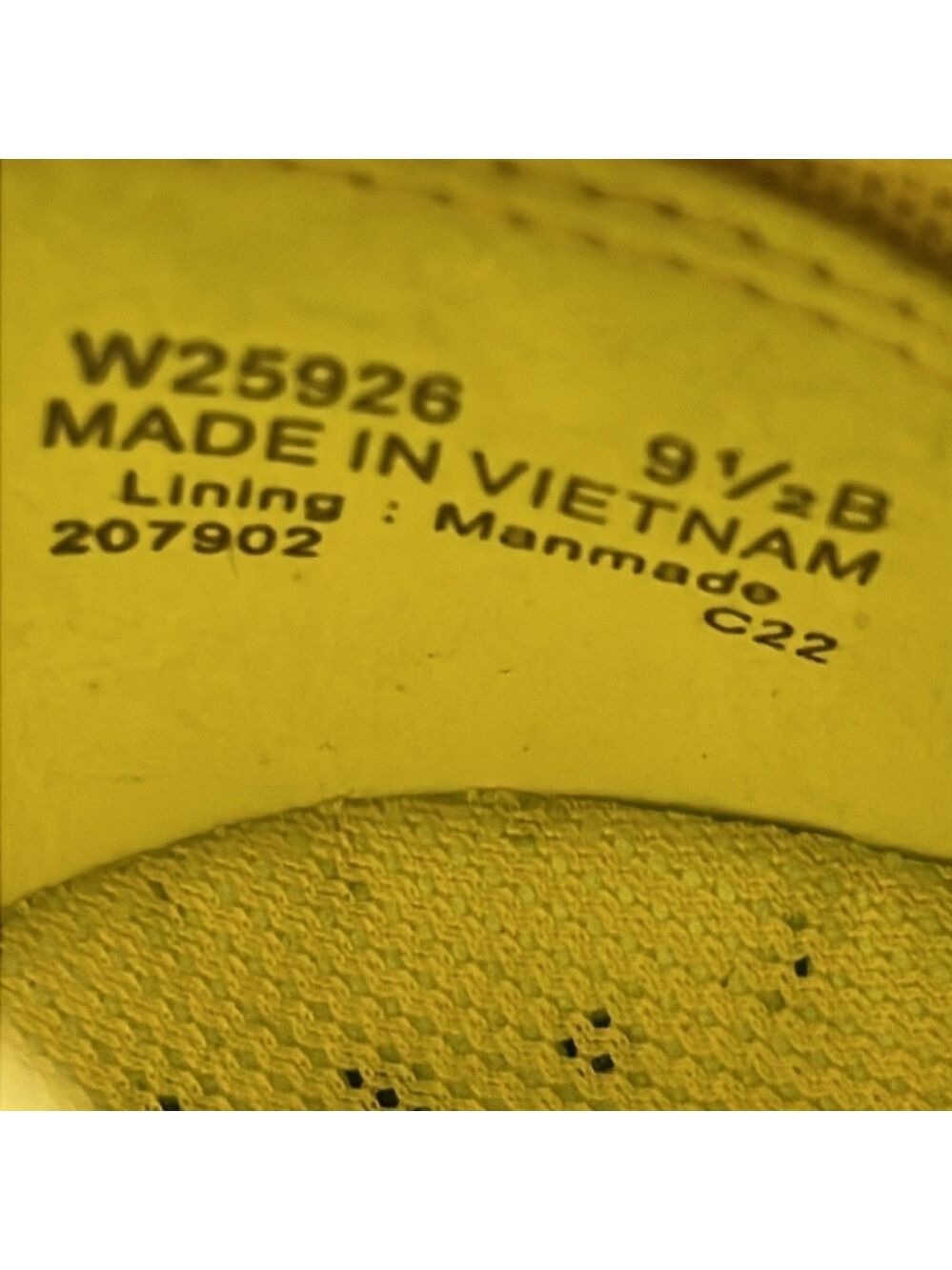 COLE HAAN ZEROGRAND yellow Regatta boat shoes. 9.5B. - Picture 9 of 9